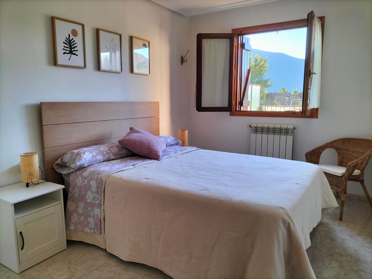 La Terraza De San Pedro Appartement Biescas  Buitenkant foto